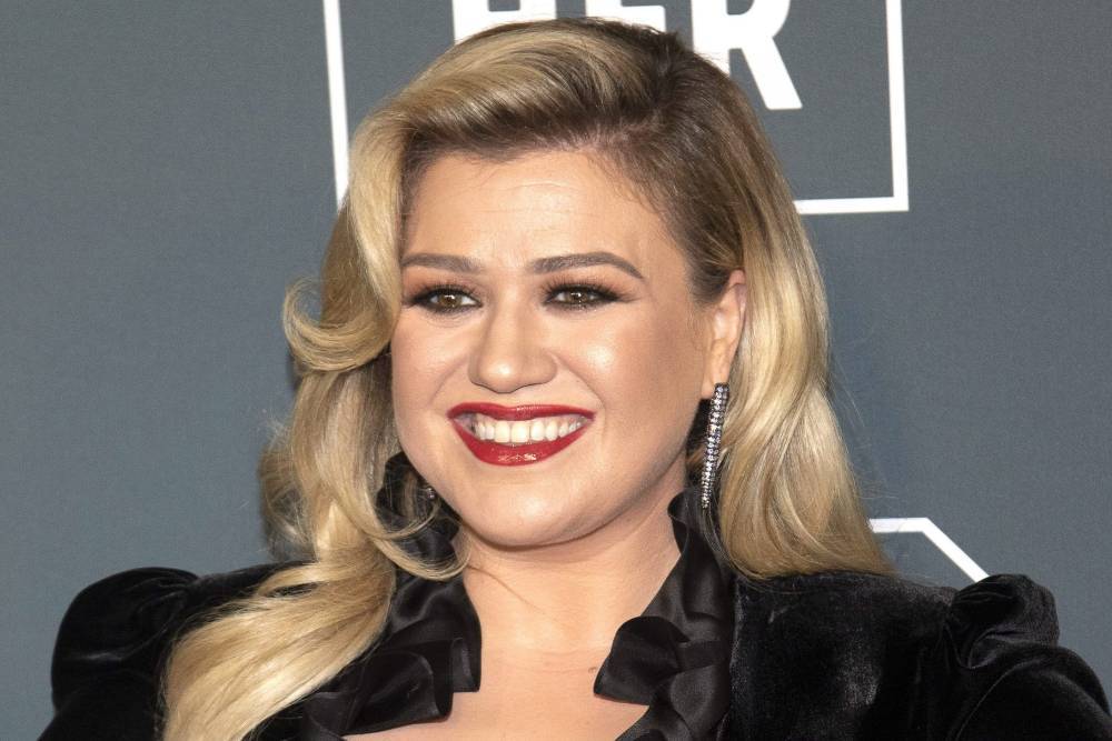 Kelly Clarkson Brings ‘Kellyoke’ To Montana During COVID-19 Isolation - etcanada.com - Montana