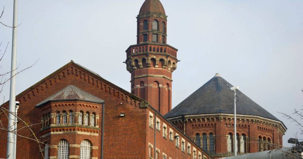 Strangeways prison to 'reduce capacity of visits' amid coronavirus pandemic - and everyone will have their temperature taken at the door - www.manchestereveningnews.co.uk - Manchester