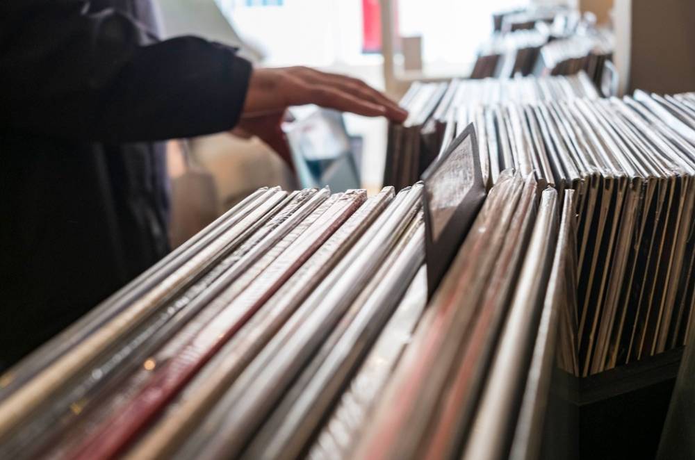 Record Shops Offer Curbside & Delivery Services as Coronavirus Forces Store Closures - www.billboard.com - Wisconsin