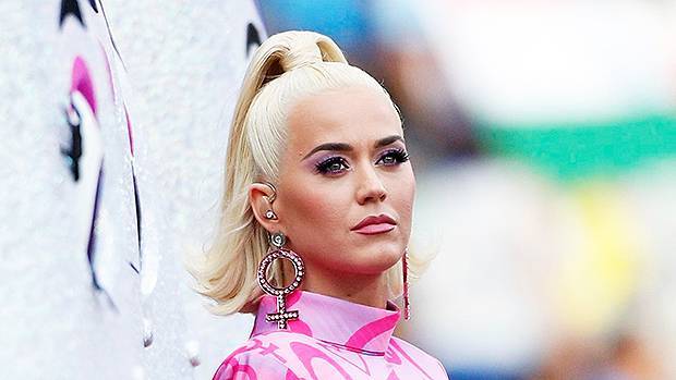 Pregnant Katy Perry Devours Pickles While Social Distancing: ‘What Day Is It Even?’ - hollywoodlife.com