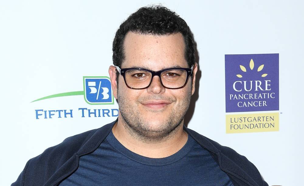 Josh Gad, ‘Frozen’s’ Olaf, Brings Some Joy To Kids And Parents By Reading Online - deadline.com
