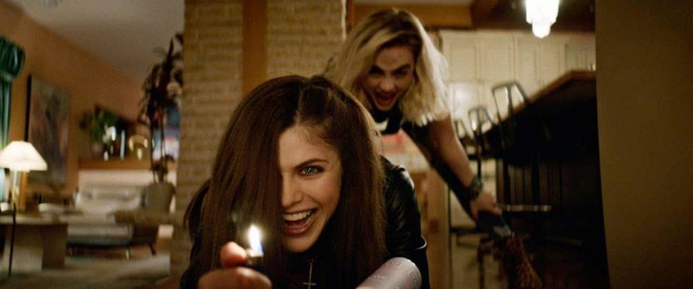 ‘We Summon The Darkness’ trailer lands with Alexandra Daddario - www.thehollywoodnews.com - county Miller - county Logan - county Forsyth
