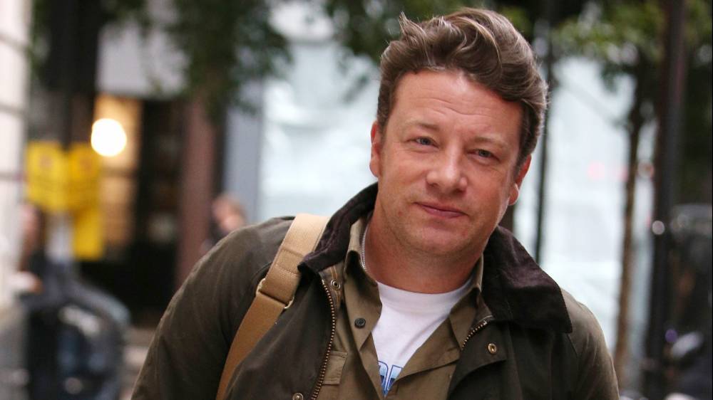 Jamie Oliver To Front Coronavirus Cooking Show For Channel 4 - deadline.com - Britain
