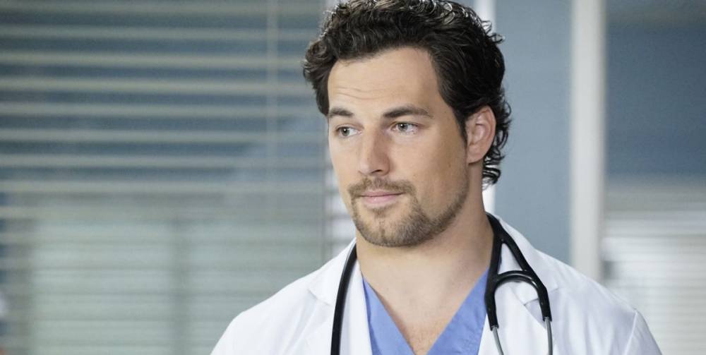 'Grey's Anatomy' Fans Are So Angry With DeLuca's Storyline Right Now - www.cosmopolitan.com