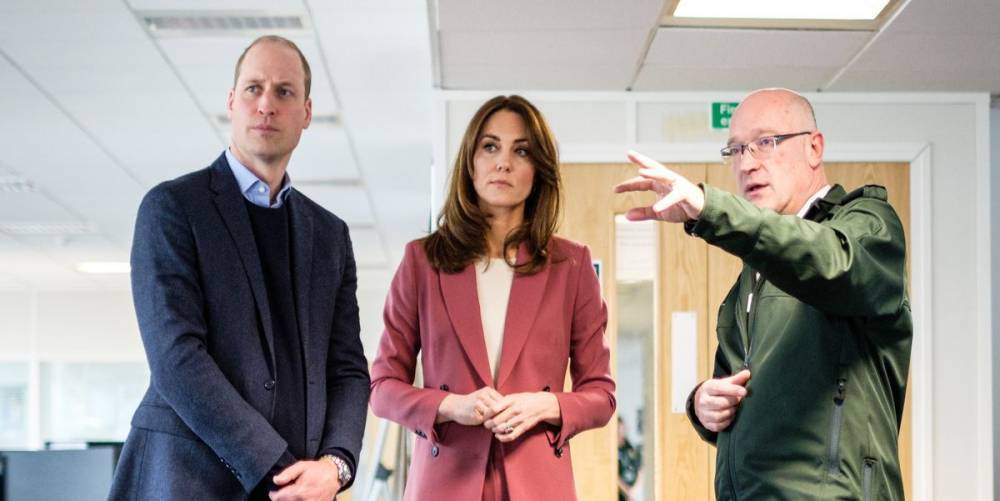 Kate Middleton Wears a Rose Pantsuit for a Visit to a London Emergency Call Center - www.harpersbazaar.com - London
