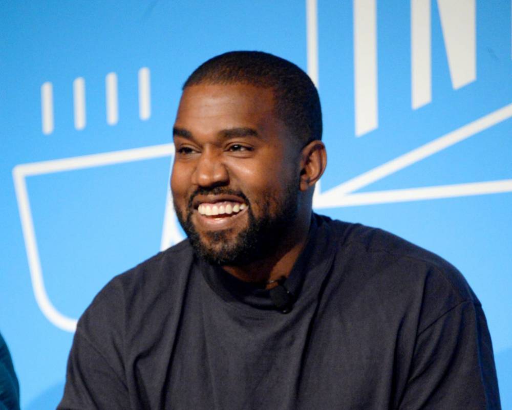 Kanye West Donates To Chicago & Los Angeles Charities To Feed Children And The Elderly Amid Coronavirus Outbreak - theshaderoom.com - Los Angeles - Chicago