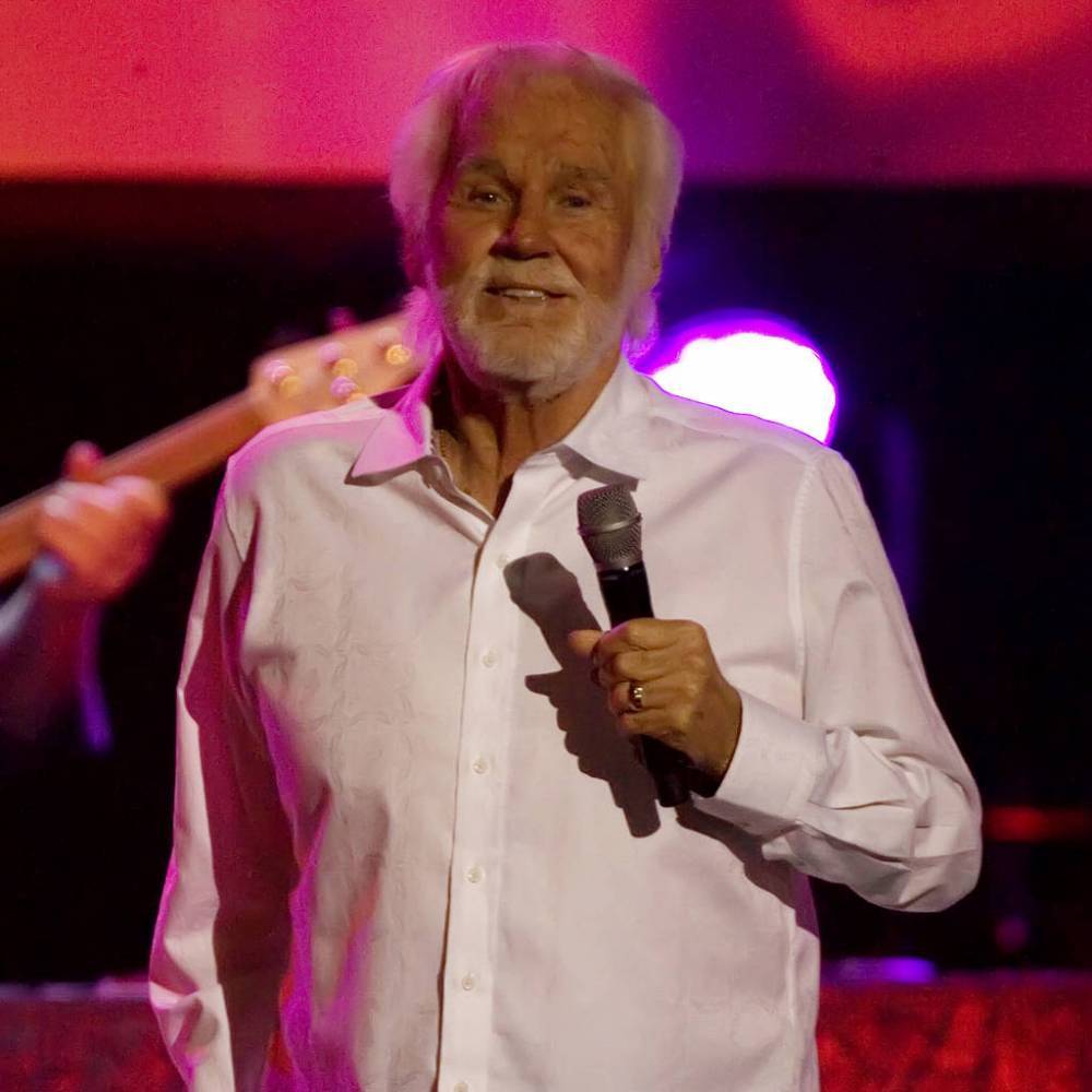 Country music star Kenny Rogers dies - www.peoplemagazine.co.za