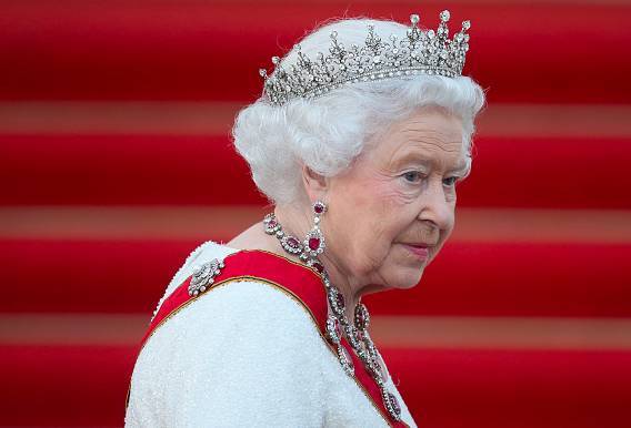 Queen Elizabeth's coronavirus shock - www.newidea.com.au