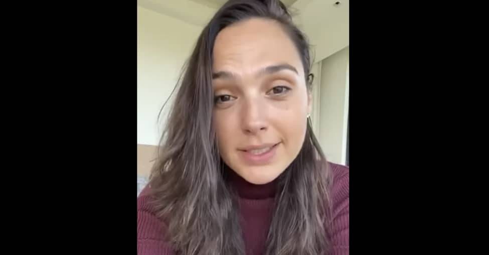 Tremble in despair as Gal Gadot and her famous friends sing "Imagine” from quarantine - www.thefader.com - Italy
