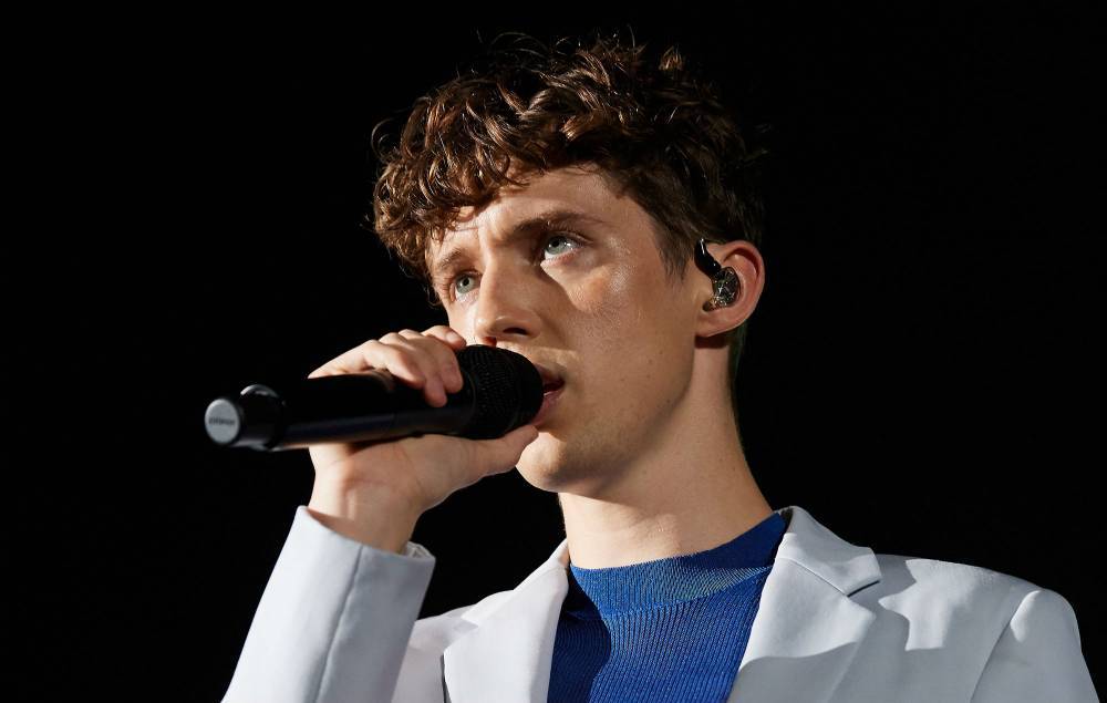 Troye Sivan is paying freelance artists to help him drop a new song - www.nme.com - Australia