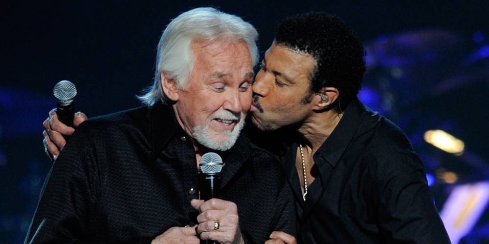Lionel Richie Mourns the Death of One of His 'Closest Friends' Kenny Rogers - www.justjared.com