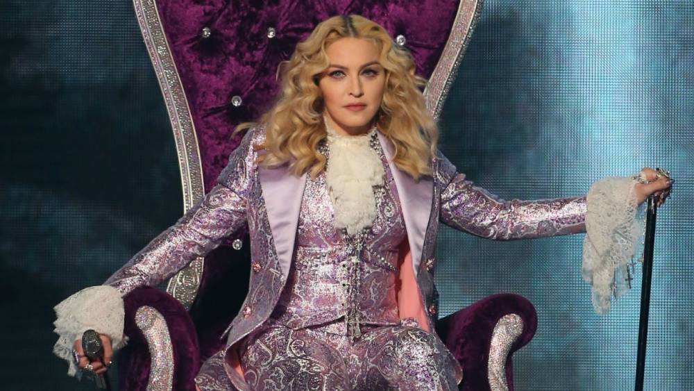Madonna Posts Bizarre Nude Bathtub Video Calling the Coronavirus 'The Great Equalizer' and Fans Aren't Happy - www.etonline.com