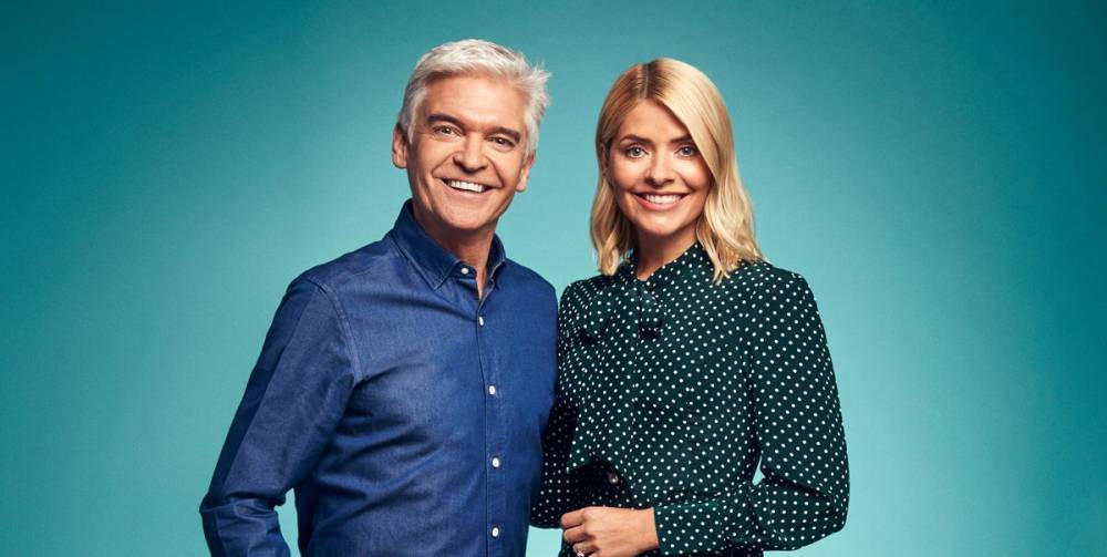 This Morning's Holly Willoughby and Phillip Schofield do own make-up with reduced team over coronavirus fears - www.digitalspy.com