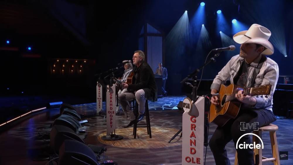 Vince Gill, Brad Paisley & Marty Stuart Pay Emotional Tribute To Kenny Rogers During Grand Ole Opry Performance - etcanada.com