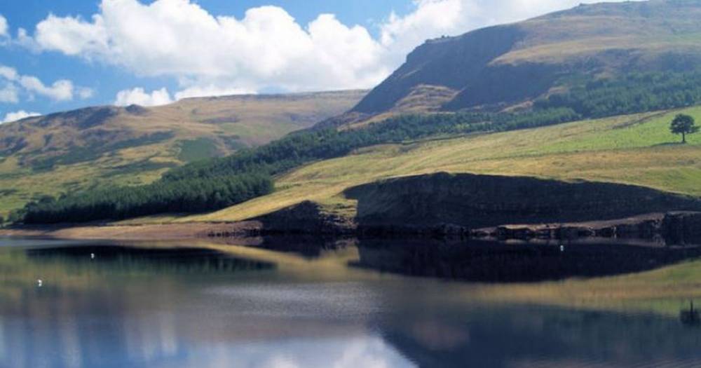 Dove Stone reservoir and other beauty spots shut as visitors urged to stay home - www.manchestereveningnews.co.uk