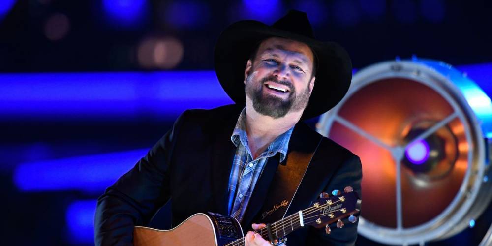 Garth Brooks Is Hosting a Free Concert on Facebook Live and He Wants Your Song Requests - www.cosmopolitan.com