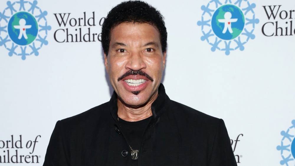 Lionel Richie Wants to Bring Back 'We Are the World' Amid Coronavirus Outbreak - www.etonline.com