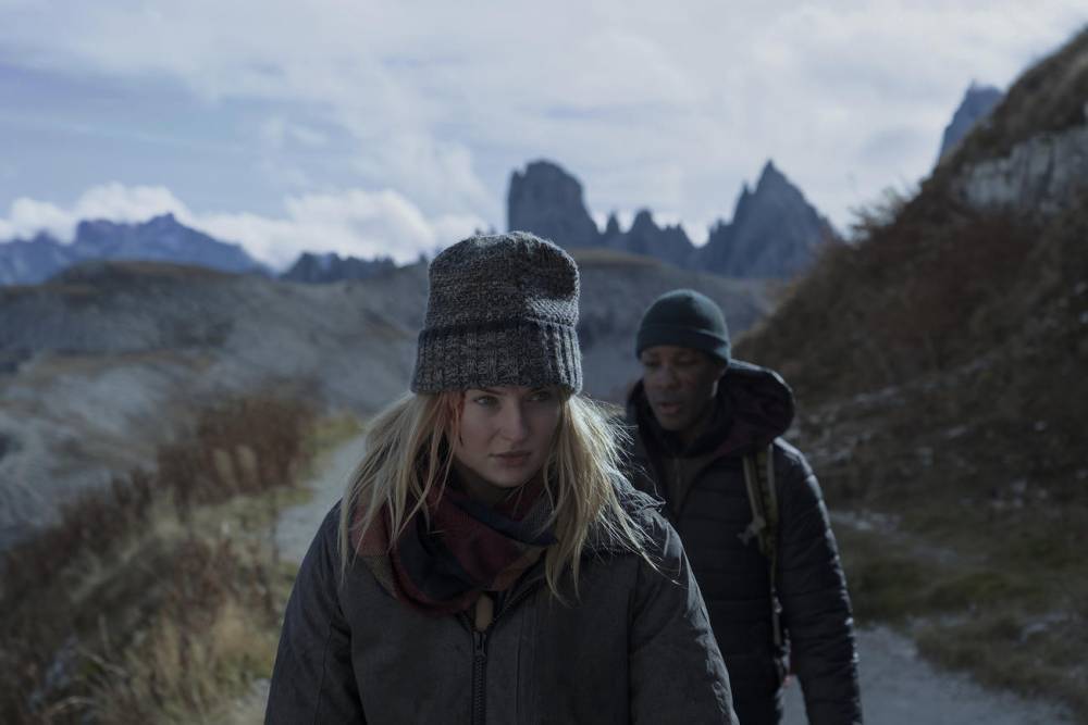 Game of Thrones' Sophie Turner Battles Winter Again in Quibi's Survive Trailer - www.tvguide.com - county Hawkins