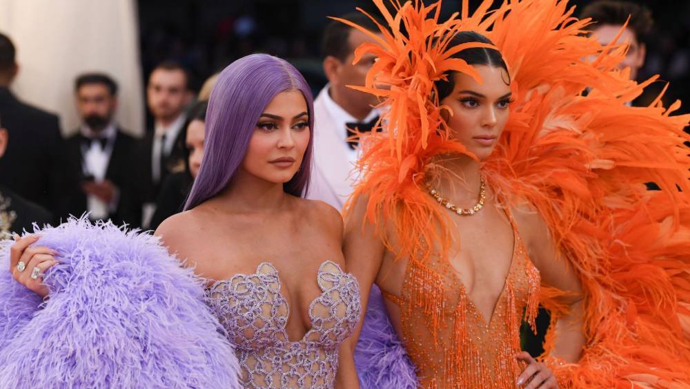 Kylie Kendall Jenner Are Apparently ‘Fighting’ Despite Their Stunning Throwback Selfie - stylecaster.com