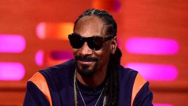 Snoop Dogg has ‘real important message’ to ‘stay at home’ - www.breakingnews.ie