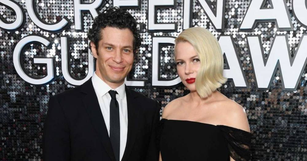 Michelle Williams Sparks Marriage Rumors With Thomas Kail After Wearing Matching Rings: Pics - www.msn.com