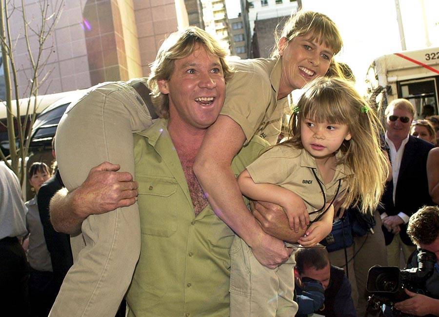 Bindi Irwin shares touching tribute to her father with throwback photo - evoke.ie