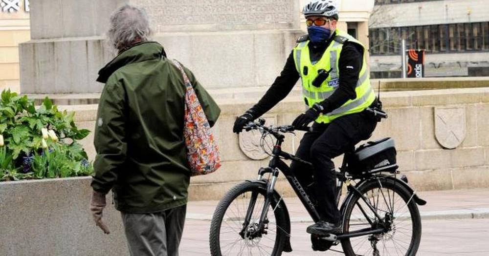 Coronavirus: Cops tell OAPs to stop chatting in street and go home - www.dailyrecord.co.uk - Britain