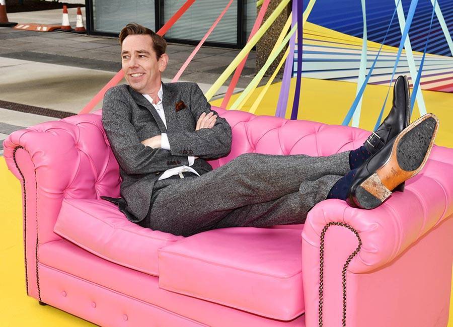 Ryan Tubridy in doubt for Late Late Show as he’s at home nursing cough - evoke.ie