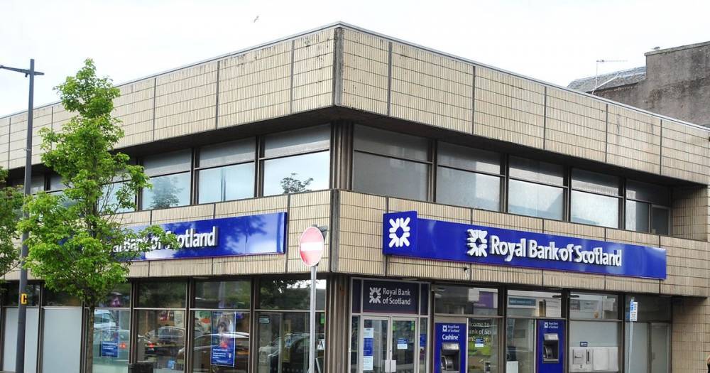 Banks in Dumbarton and the Vale of Leven change opening times and services - www.dailyrecord.co.uk - Scotland - county Banks