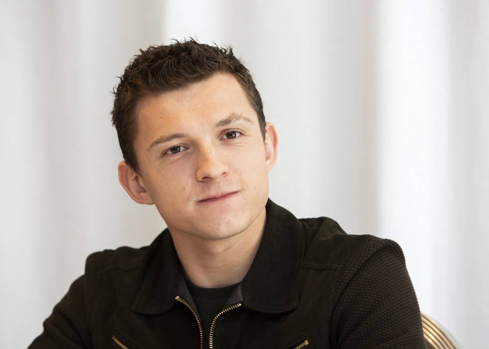 Tom Holland Bought Chickens So He Could Have Fresh Eggs During Self-Isolation - etcanada.com