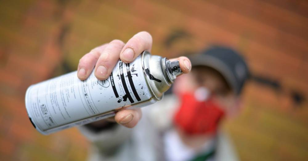 Meet 'the Bury Banksy' - the man trying to cheer people up through street art - www.manchestereveningnews.co.uk - city Bury