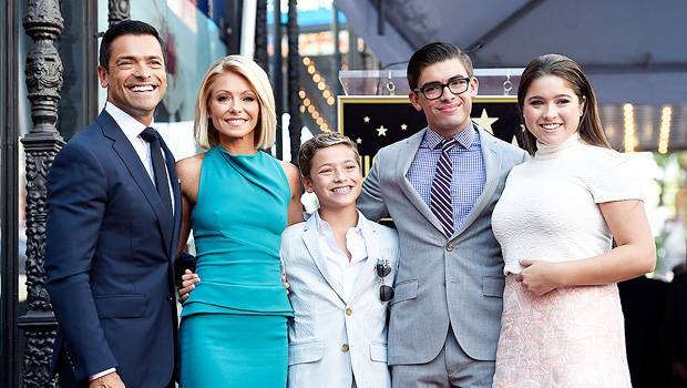Kelly Ripa Mark Consuelos: Their Sweetest Moments Together With Their Kids — Pics - hollywoodlife.com