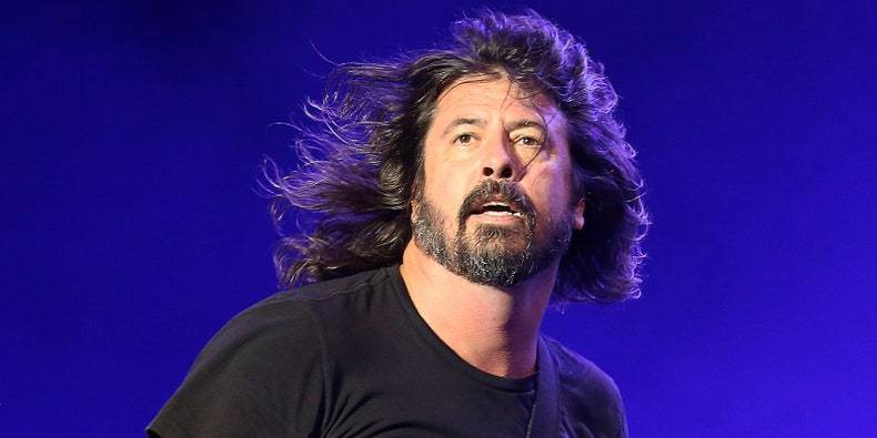 Foo Fighters’ Dave Grohl Sharing Autobiographical Short Stories on New Instagram Page - pitchfork.com