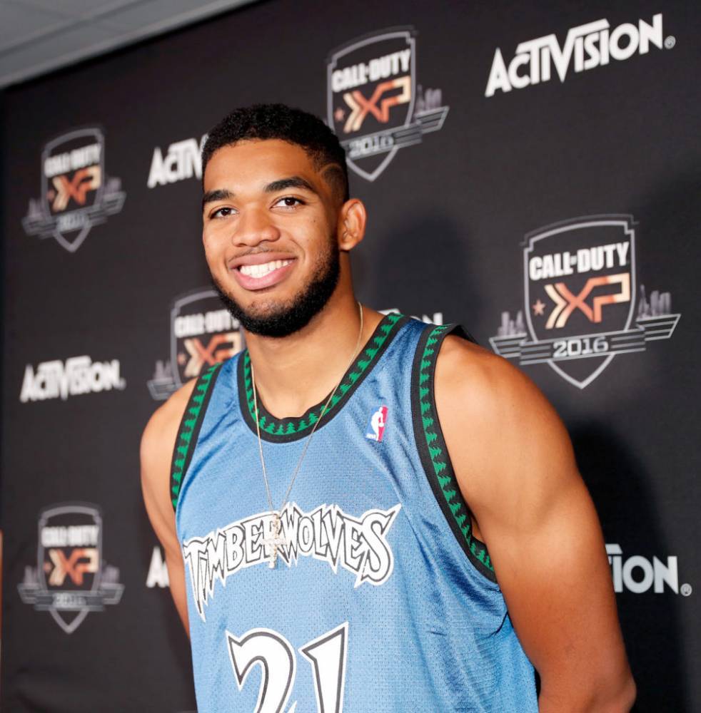 Karl-Anthony Towns Reveals That His Mother Is Now In A Medically Induced Coma After Testing Positive For The Coronavirus - theshaderoom.com - Minnesota - city Karl-Anthony