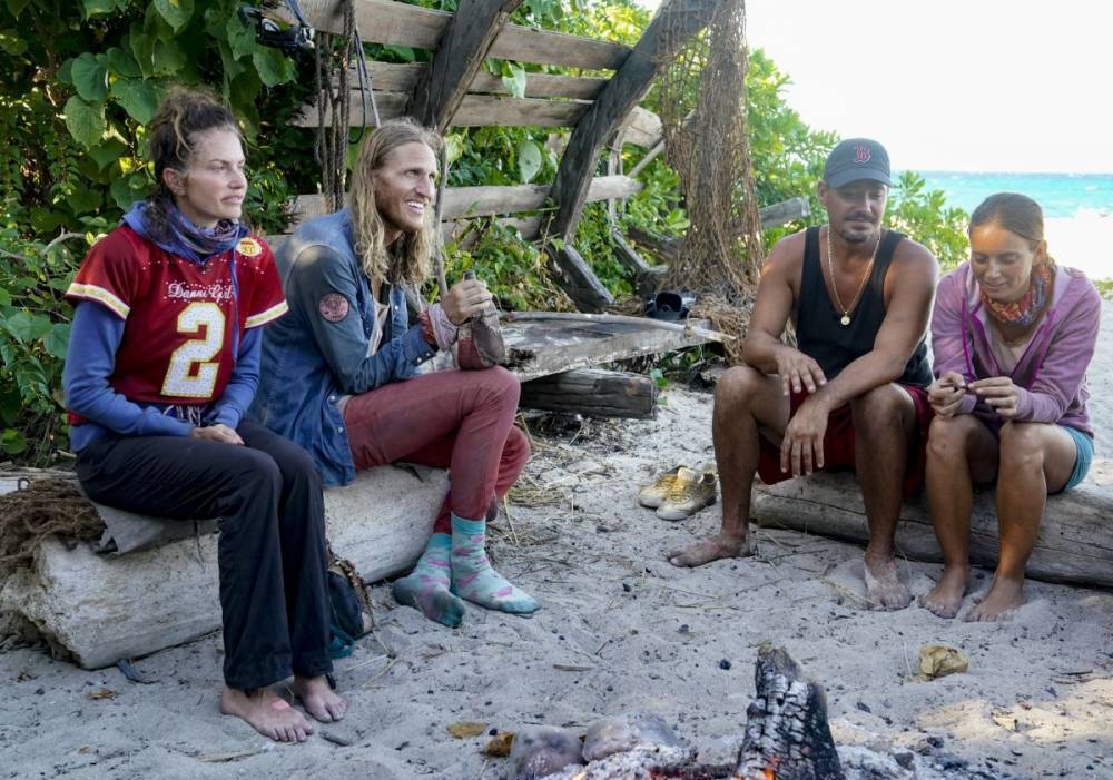 ‘Survivor: Winners At War’: The First Castaway Leaves Edge Of Extinction — And The Competition - etcanada.com - city Sandra