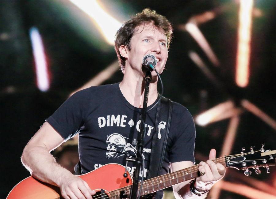 James Blunt says he’ll do everyone ‘a favour’ and not put on a concert - evoke.ie