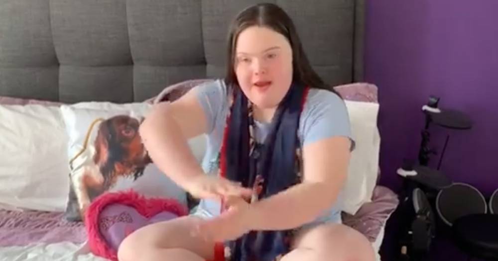 Scots girl wants to 'make everyone happy' with heartwarming sign language version of George Ezra song - www.dailyrecord.co.uk - Scotland