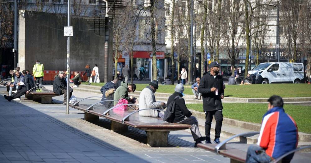 Police and council agree to close Piccadilly Gardens because of antisocial behaviour during coronavirus lockdown - www.manchestereveningnews.co.uk - county Garden