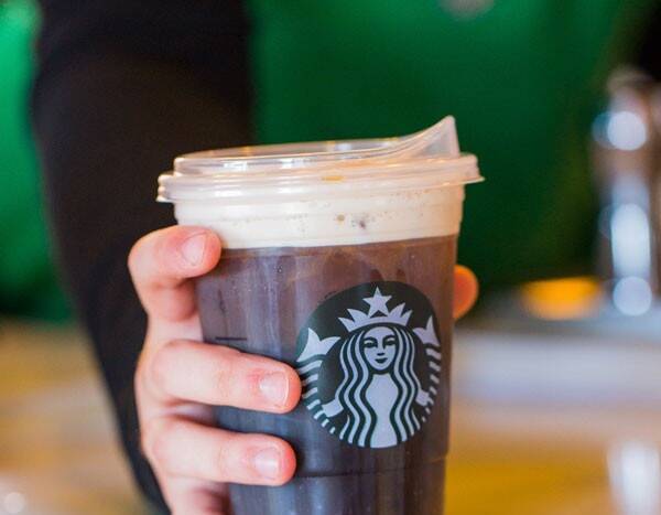 Starbucks Giving Free Coffee to Front-Line Responders Amid Coronavirus Pandemic - www.eonline.com - USA