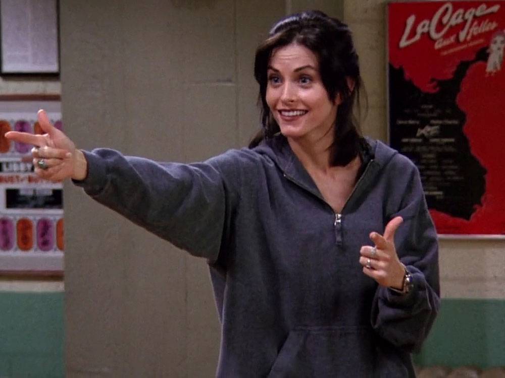 Courteney Cox binge-watching 'Friends' during isolation because she can't remember it - torontosun.com