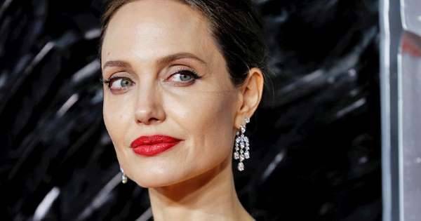 Angelina Jolie donates $1 million to help volunteers feed hungry schoolchildren - www.msn.com