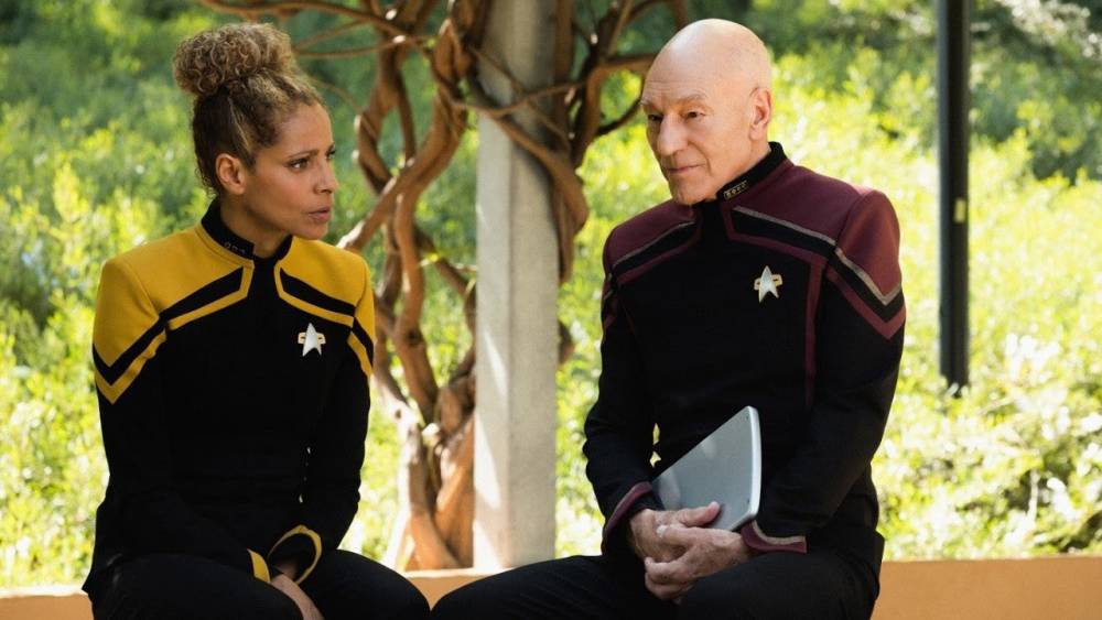 'Star Trek: Picard': Michelle Hurd Dishes on the Emotional Finale and Season 2 Plans (Exclusive) - www.etonline.com