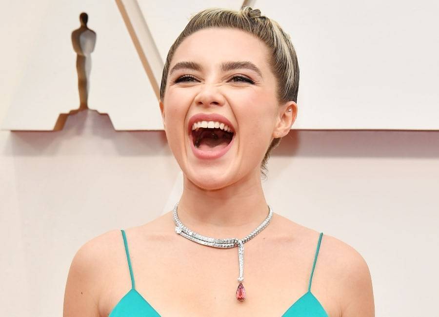 Florence Pugh’s wholesome Instagram cooking tutorials are keeping us sane in isolation - evoke.ie - Britain