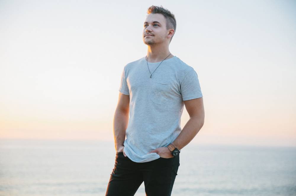 Hunter Hayes Explains His Meaningful 'Wild Blue' Album Cover During Billboard Live At-Home Concert - www.billboard.com