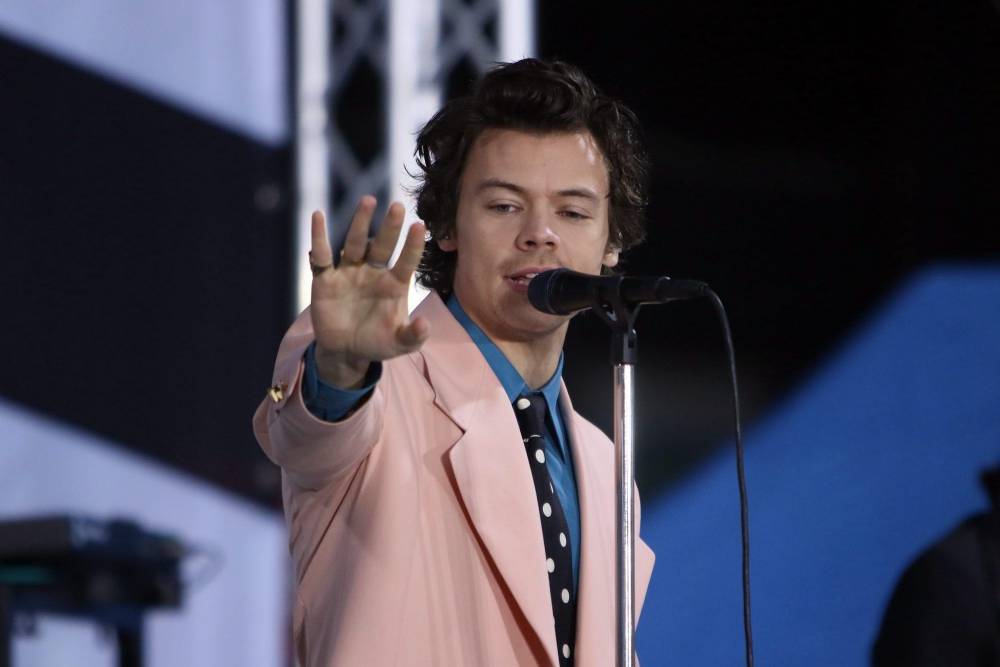Harry Styles: COVID-19 Is ‘Really Scary’ Once You Move Past Getting To ‘Watch Movies And Eat Burritos’ - etcanada.com - Italy