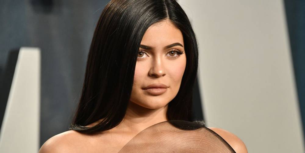 Kylie Jenner Donated $1 Million for COVID-19 Relief to Los Angeles Hospitals - www.elle.com - Los Angeles - Los Angeles
