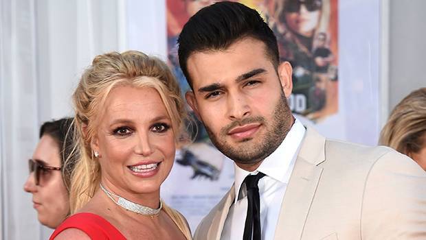 Britney Spears Screams In Hilarious New Video As Boyfriend Sam Asghari Scares Her On Hike — Watch - hollywoodlife.com - Los Angeles