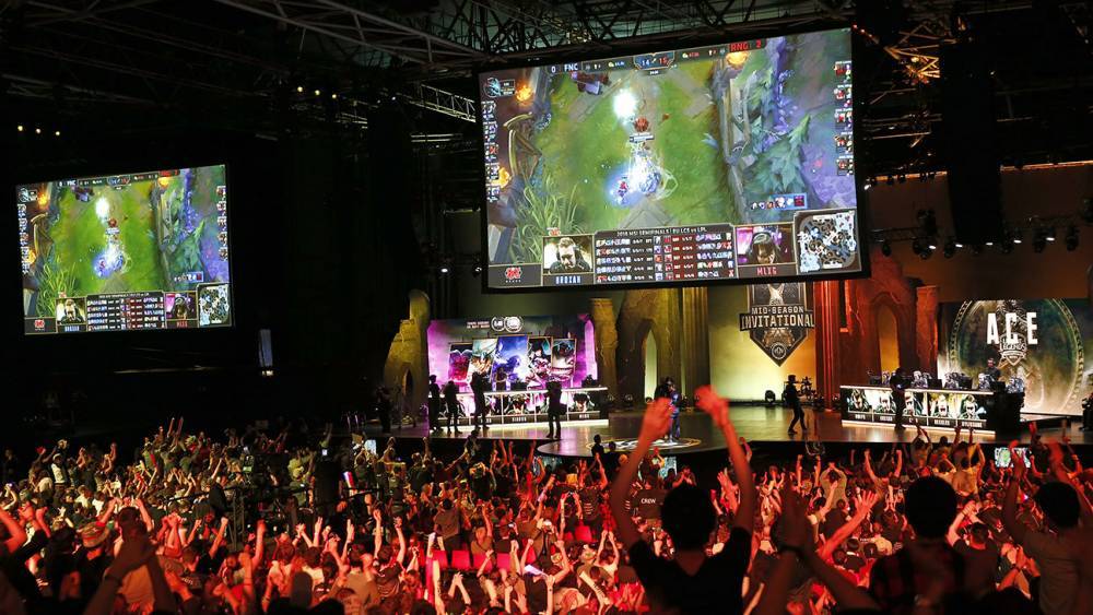 Game Companies, Esports Organizations Host Online Events to Support Coronavirus Fight - www.hollywoodreporter.com - USA