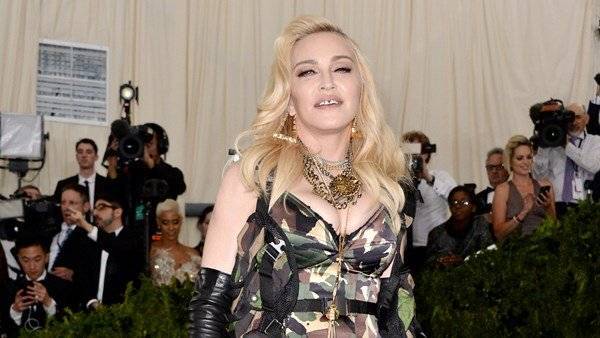 Madonna pays tribute to Desperately Seeking Susan co-star Mark Blum - www.breakingnews.ie