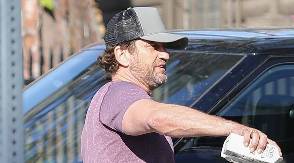 Gerard Butler Picks Up Protein Shakes During a Quick Outing - www.justjared.com - Greece
